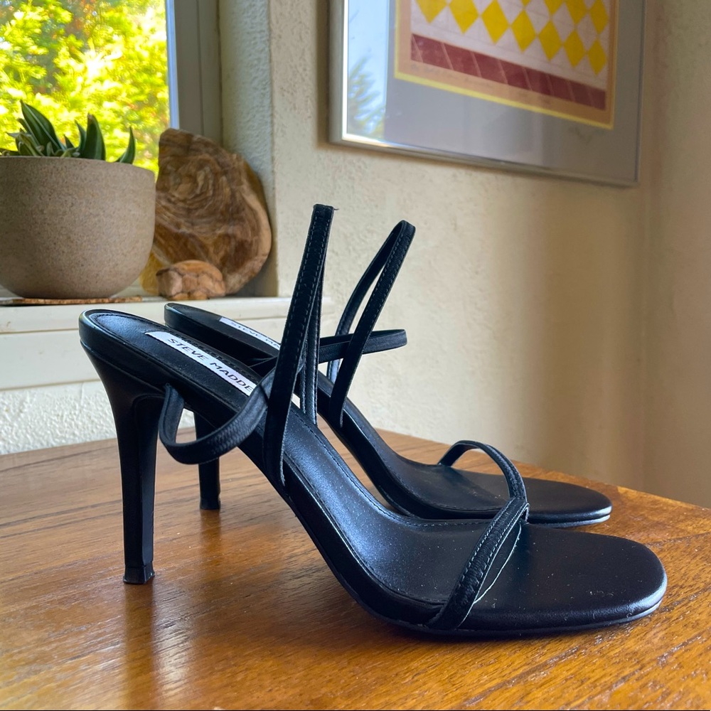 Steve Madden Size 8 Strappy Stiletto Heels Black